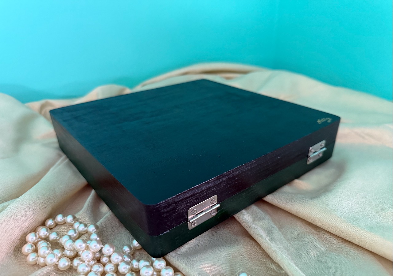 "Roses, Pearls and Evil Eye" - Decorative Keepsake Wooden Box - Image 4